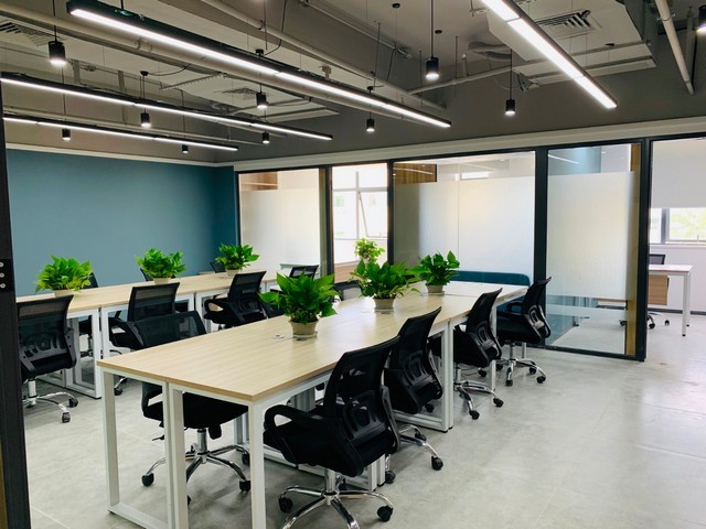 上海隔离办公桌租赁收费明细