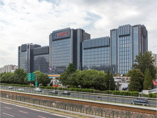 浙江微型投影仪 高清智能投影 C7影音控制